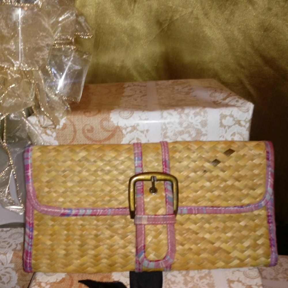 Clutch/cross body